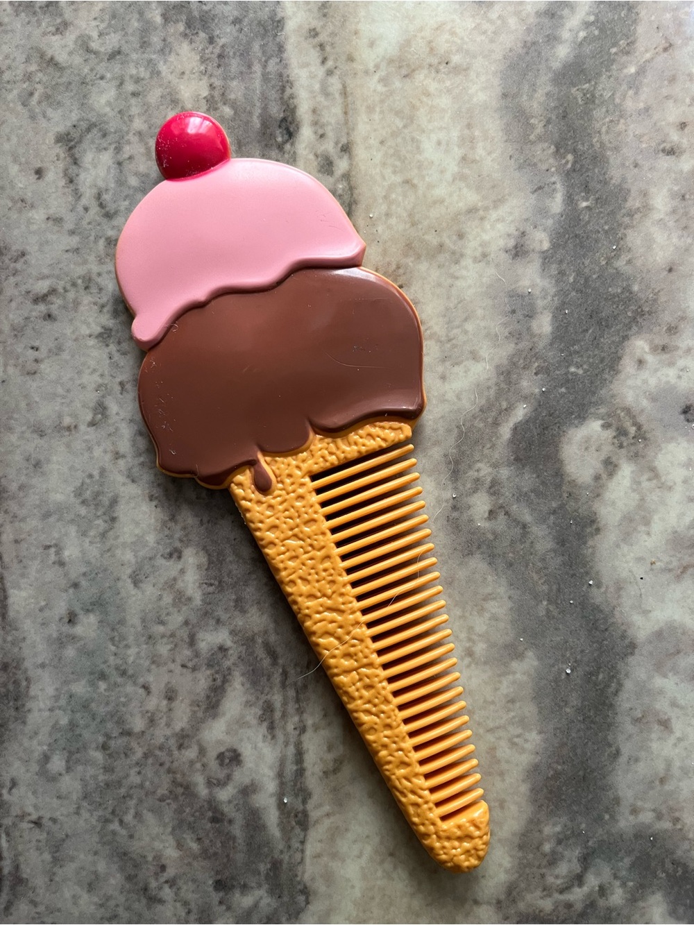 Avon Kids Ice Cream Cone Comb
